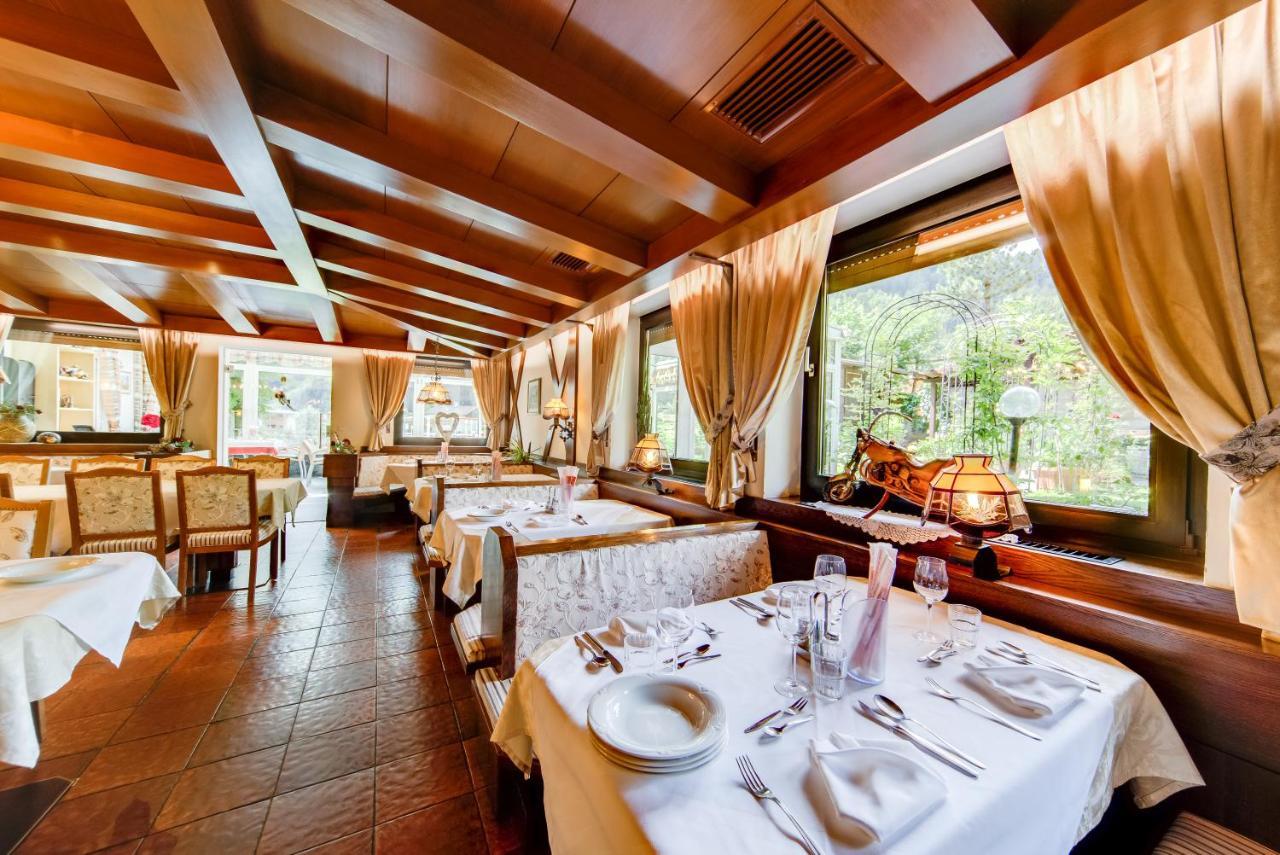 Hotel Schwarzbachhof Lutago Eksteriør bilde